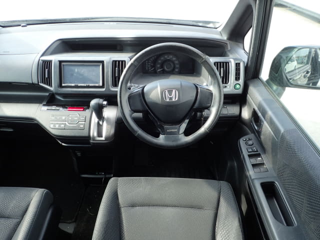 HONDA Step WGN thumbnail 32