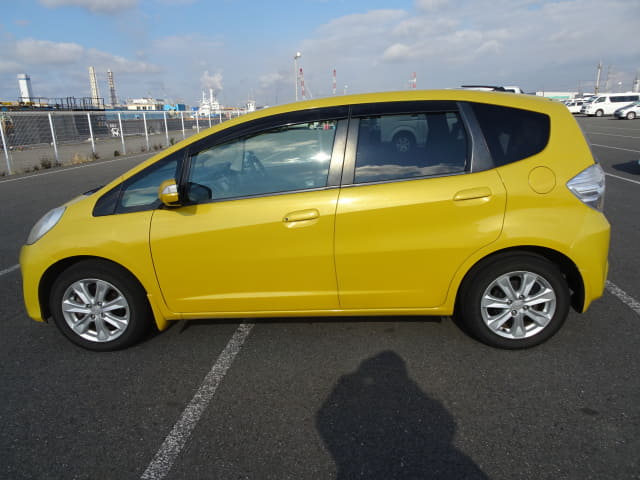 2011 HONDA Fit Hybrid