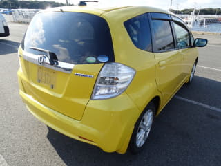 2011 HONDA Fit Hybrid