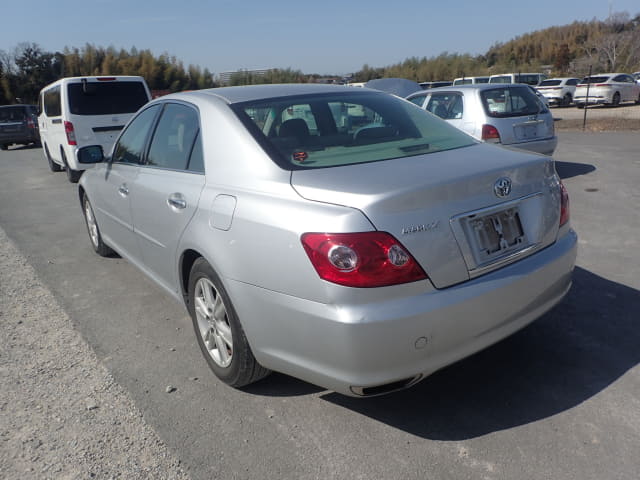2004 TOYOTA Mark X