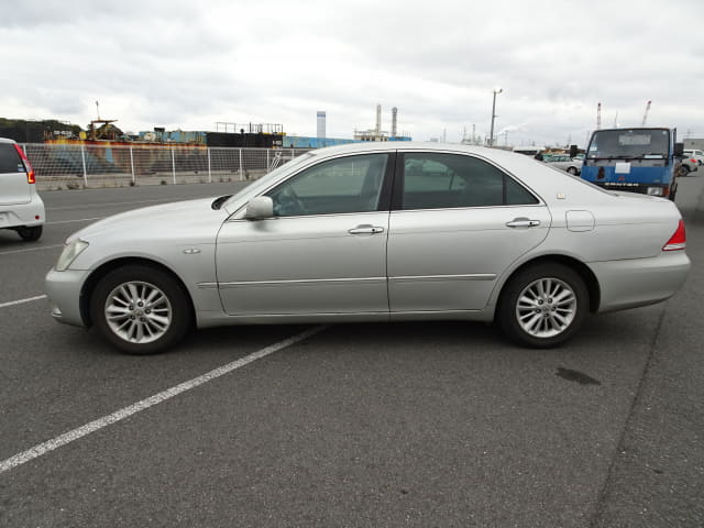 2005 TOYOTA Crown