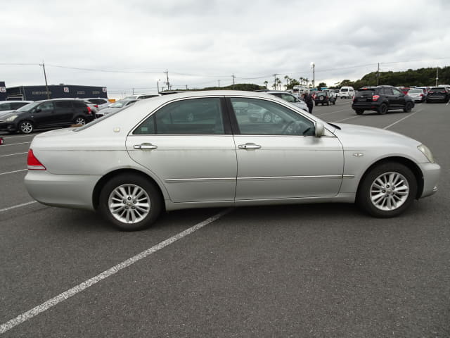 2005 TOYOTA Crown