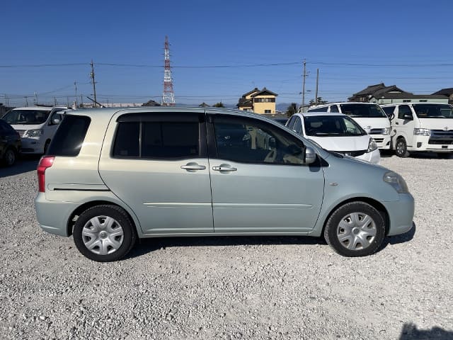 2010 TOYOTA Raum
