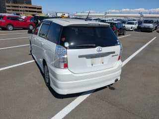 2005 TOYOTA Wish