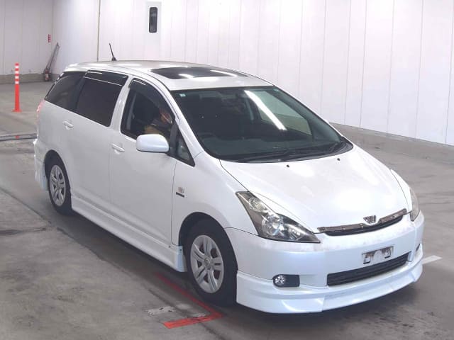 2005 TOYOTA Wish