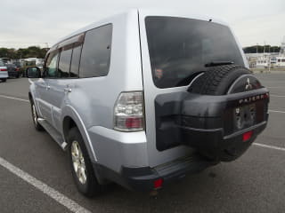 2009 MITSUBISHI Pajero