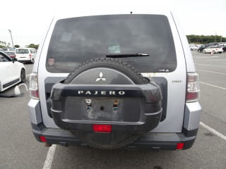 2009 MITSUBISHI Pajero