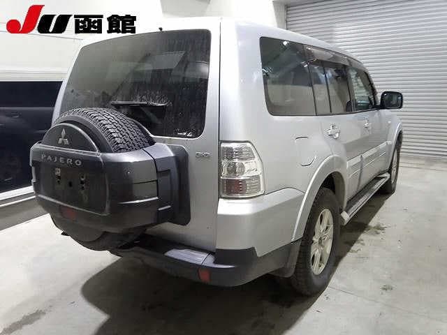 2009 MITSUBISHI Pajero