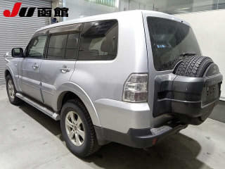 2009 MITSUBISHI Pajero