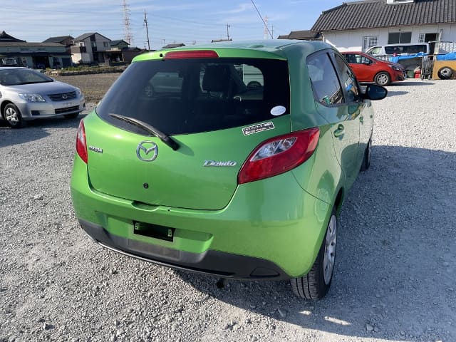 2010 MAZDA Demio