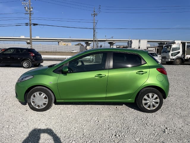 2010 MAZDA Demio