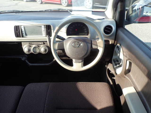 2011 TOYOTA Passo