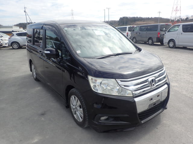HONDA Step WGN thumbnail 7