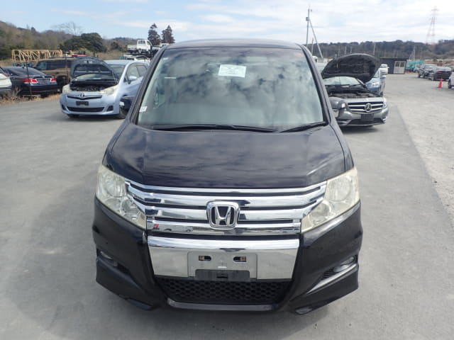 HONDA Step WGN thumbnail 8