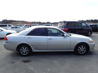 2002 TOYOTA Mark II