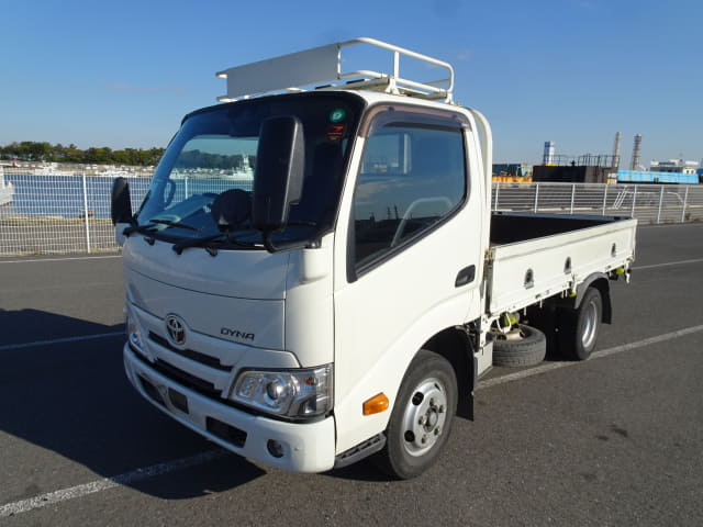 TOYOTA Dyna Truck