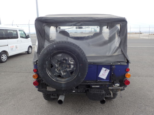 1988 MITSUBISHI Jeep