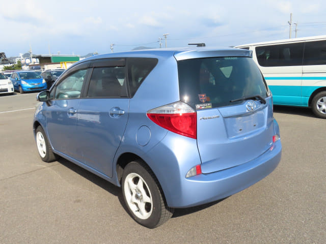 2011 TOYOTA Ractis