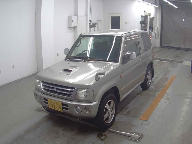 2005 MITSUBISHI Pajero Mini