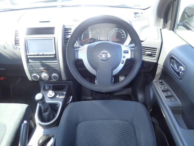 2010 NISSAN X-Trail