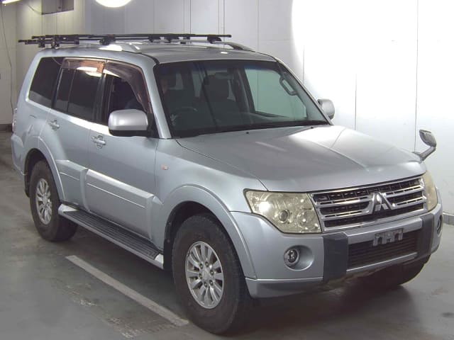 2010 MITSUBISHI Pajero