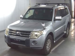 2010 MITSUBISHI Pajero