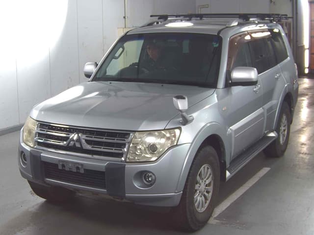 2010 MITSUBISHI Pajero
