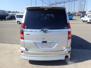 2003 TOYOTA Noah