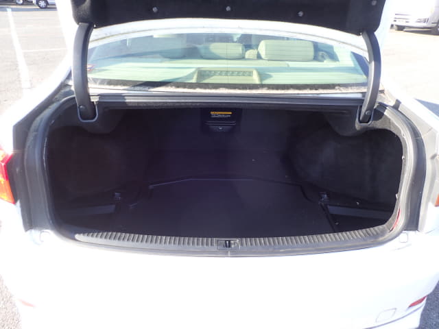 LEXUS IS thumbnail 28