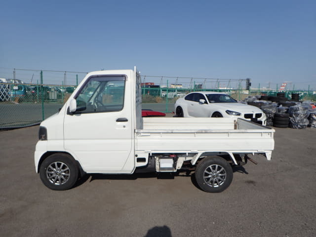 2002 MITSUBISHI Minicab Truck