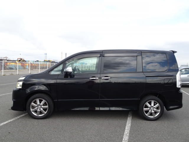 2009 TOYOTA Voxy