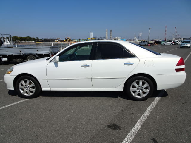 2001 TOYOTA Mark II