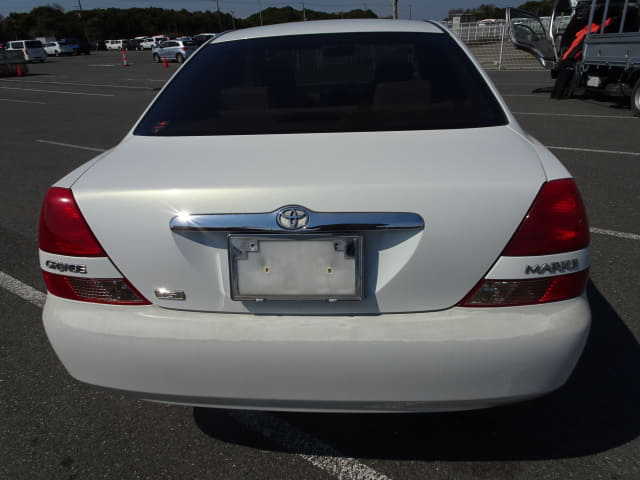 2001 TOYOTA Mark II