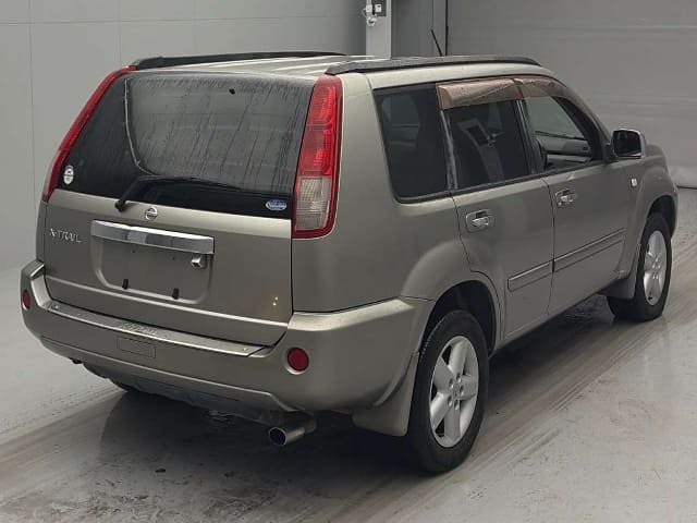 2004 NISSAN X-Trail