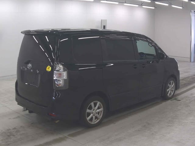 TOYOTA Voxy thumbnail 61
