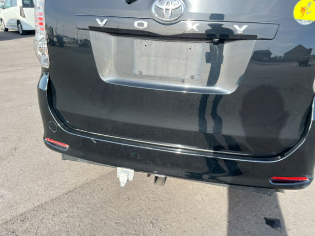 TOYOTA Voxy thumbnail 51