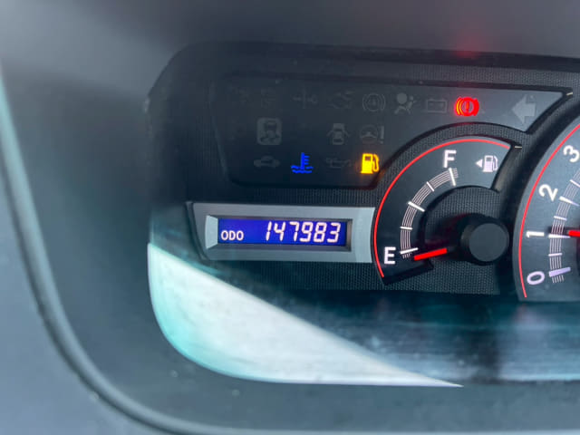 TOYOTA Voxy thumbnail 36