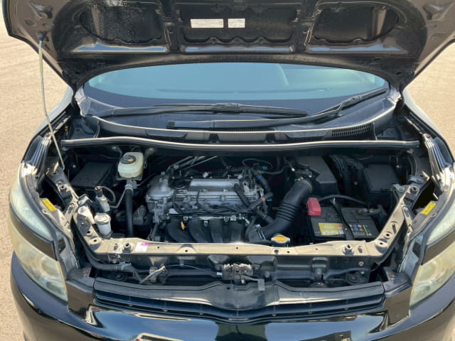 TOYOTA Voxy thumbnail 58