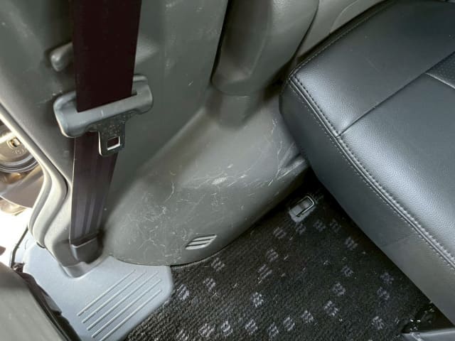TOYOTA Voxy thumbnail 46