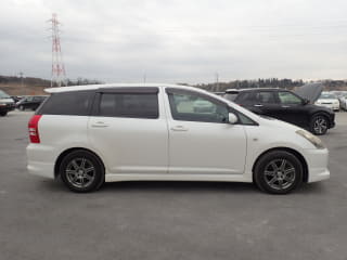 2003 TOYOTA Wish