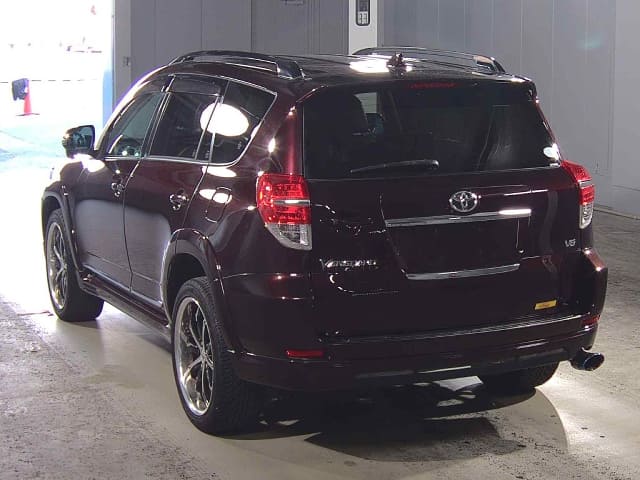 2011 TOYOTA Vanguard