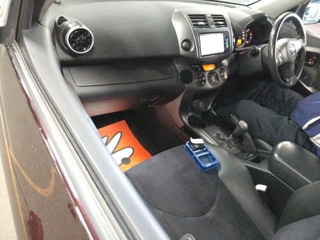 2011 TOYOTA Vanguard