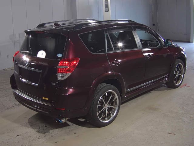 2011 TOYOTA Vanguard