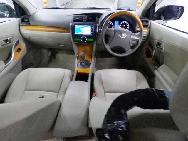 2010 TOYOTA Premio