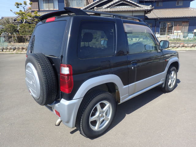 2007 MITSUBISHI Pajero Mini