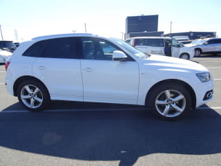 2011 AUDI Q5
