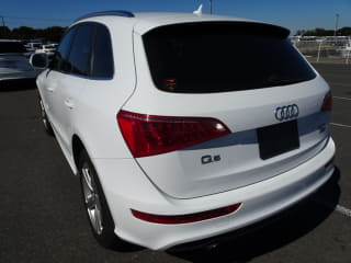 2011 AUDI Q5