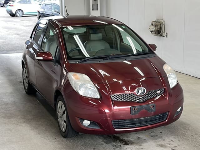 2009 TOYOTA Vitz