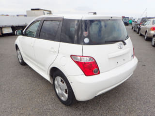 2005 TOYOTA IST