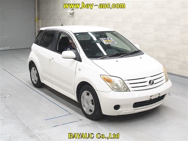 2005 TOYOTA IST